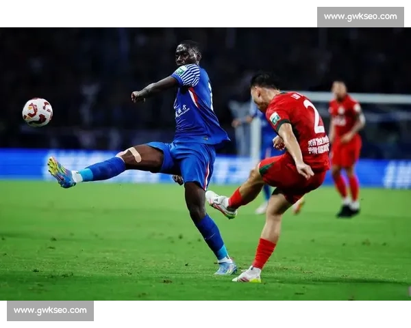 聚焦全球足球赛事精彩对决 突破强队与黑马的激情碰撞 - 副本