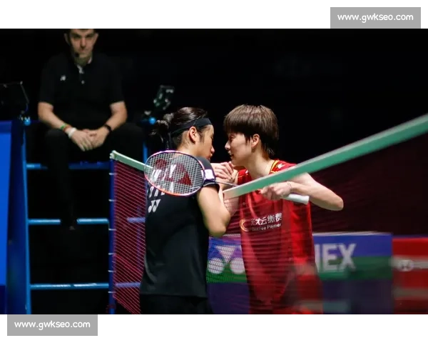 羽毛球公开赛激烈对决精彩纷呈 各路高手争锋竞技呈现巅峰对决 - 副本 (2) - 副本